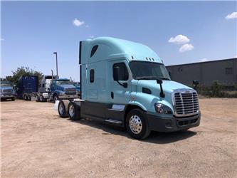 2018 FREIGHTLINER CASCADIA Conventional Truck with