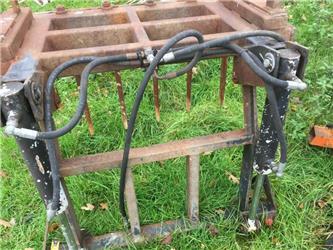  Sileage - Dung Grab - Slewtic £650 plus vat £780