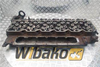 Iveco Cylinder head Iveco F4AE0682C 2831379-00