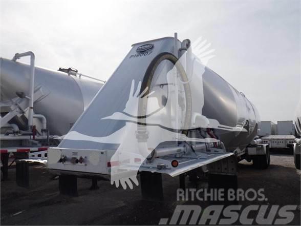 MAC TRAILER MFG 1050 CU FT PNEUMATIC, AIR RIDE, ALUM W Semi-trailer med Tank