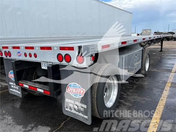 Utility 4000AE 53' COMBO FLATBED, SPREAD AIR RIDE, COIL PA Semi-trailer med lad/flatbed