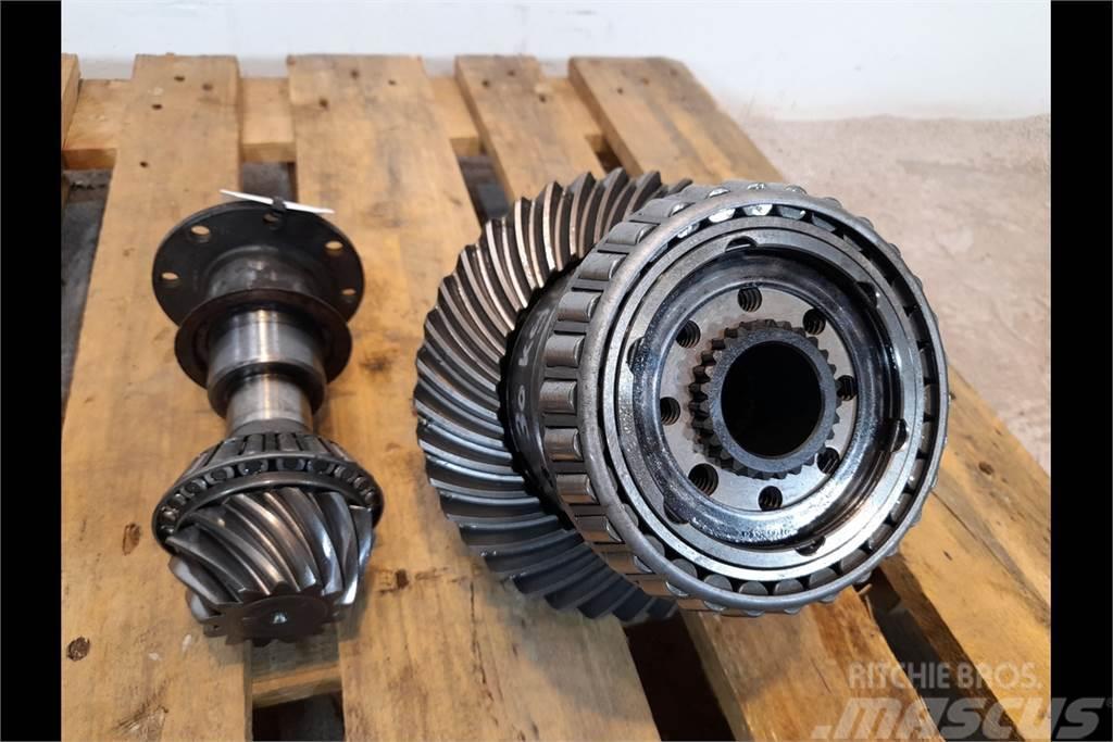 Valtra N163 Front axle differential Gear