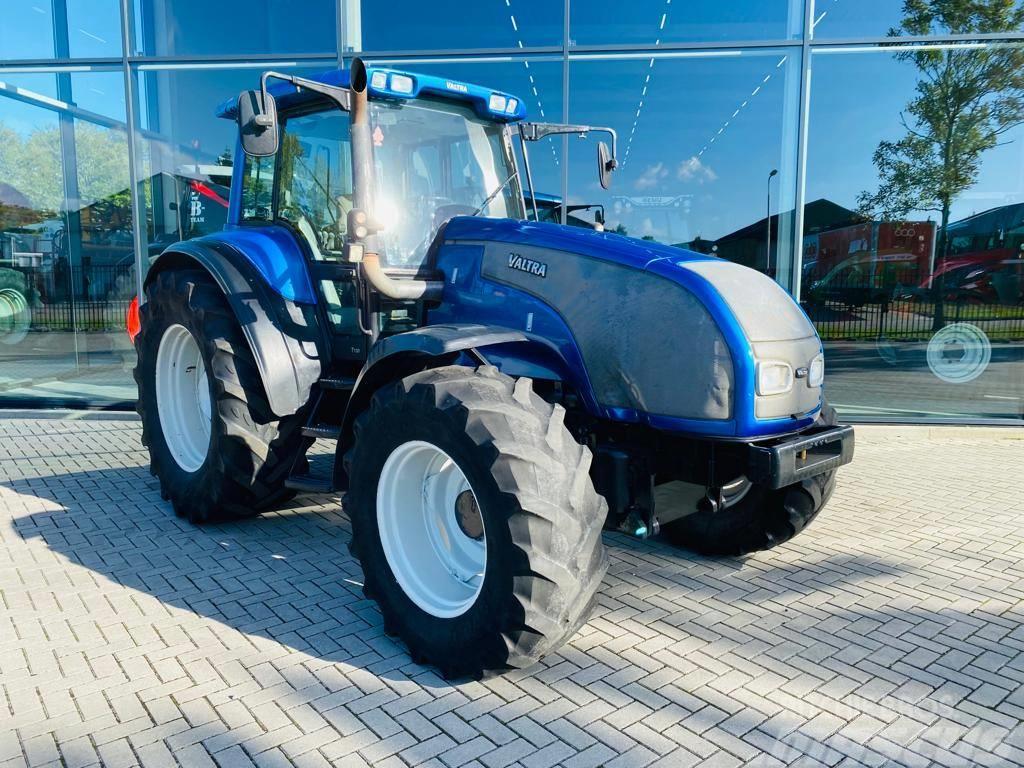 Valtra T130 Hitech Traktorer