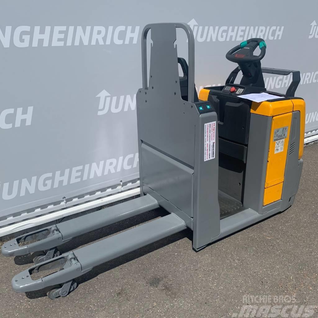 Jungheinrich ECE 220 Plukketruck, lav