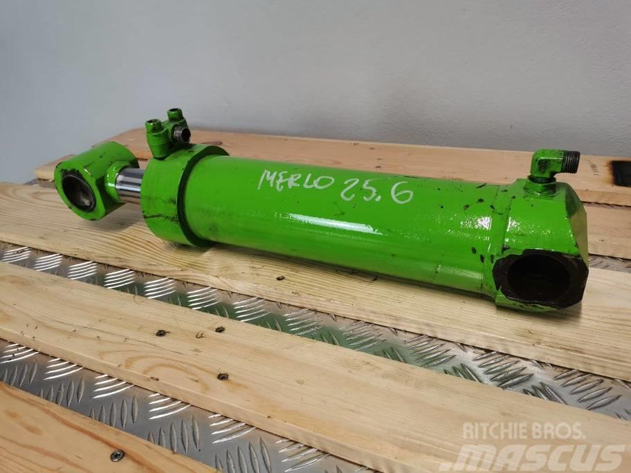 Merlo P 25.6 TOP leveling actuator Booms og dippers