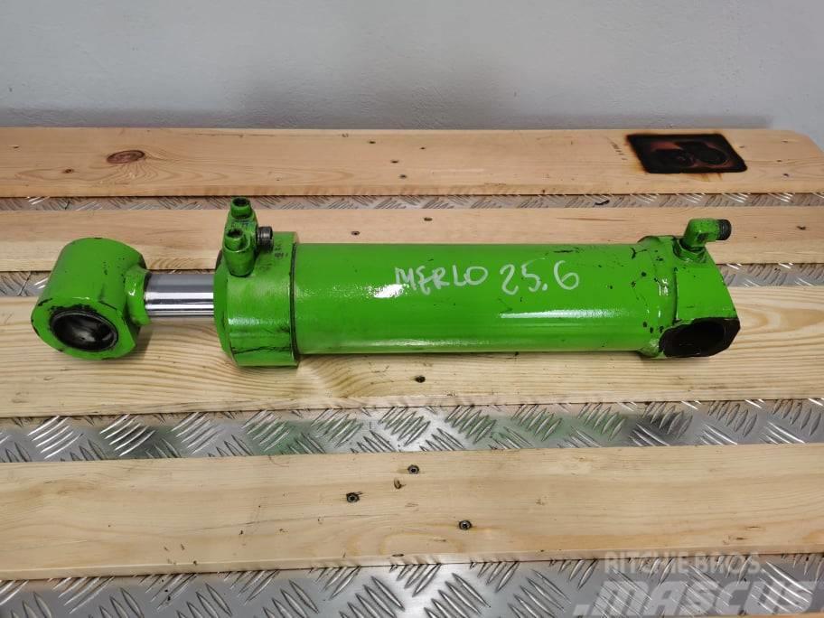 Merlo P 25.6 TOP leveling actuator Booms og dippers