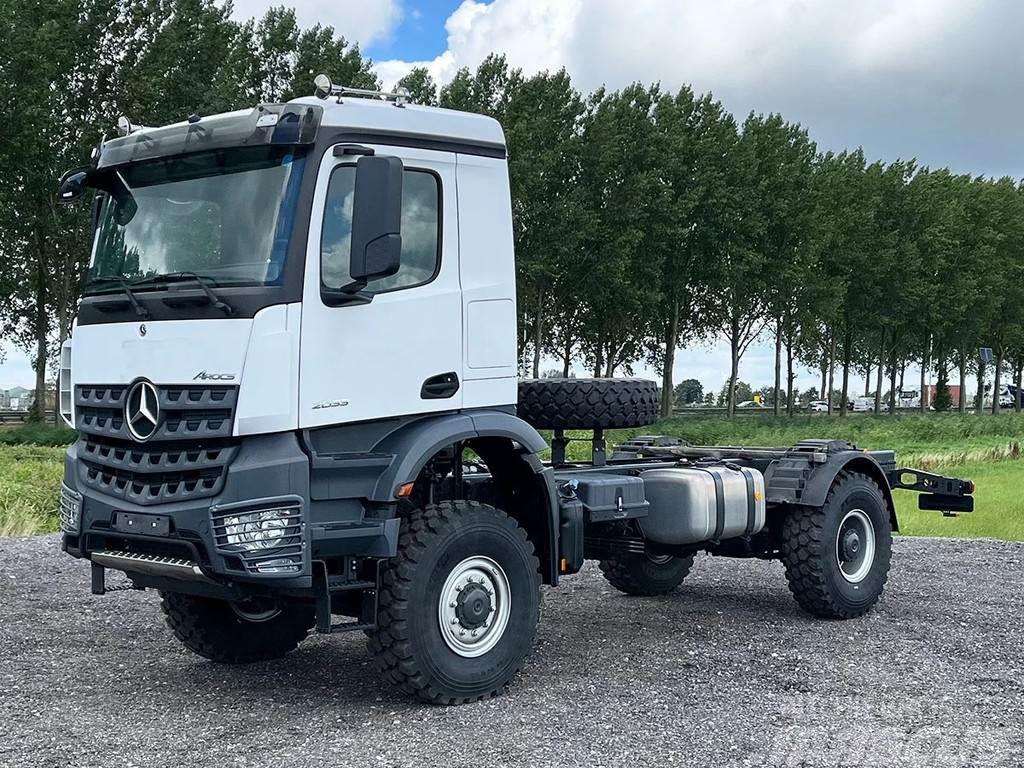 Mercedes-Benz Arocs 2033-A Chassis Cabin (2 units) Chassis