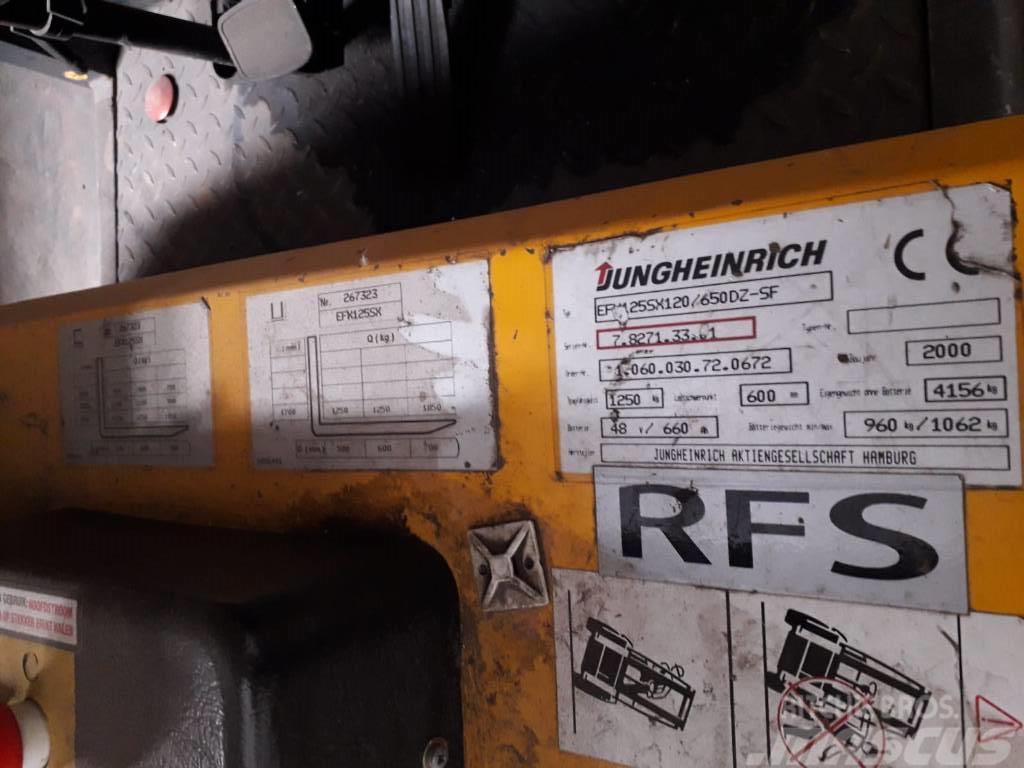 Jungheinrich EFX 125 Plukketruck, høj