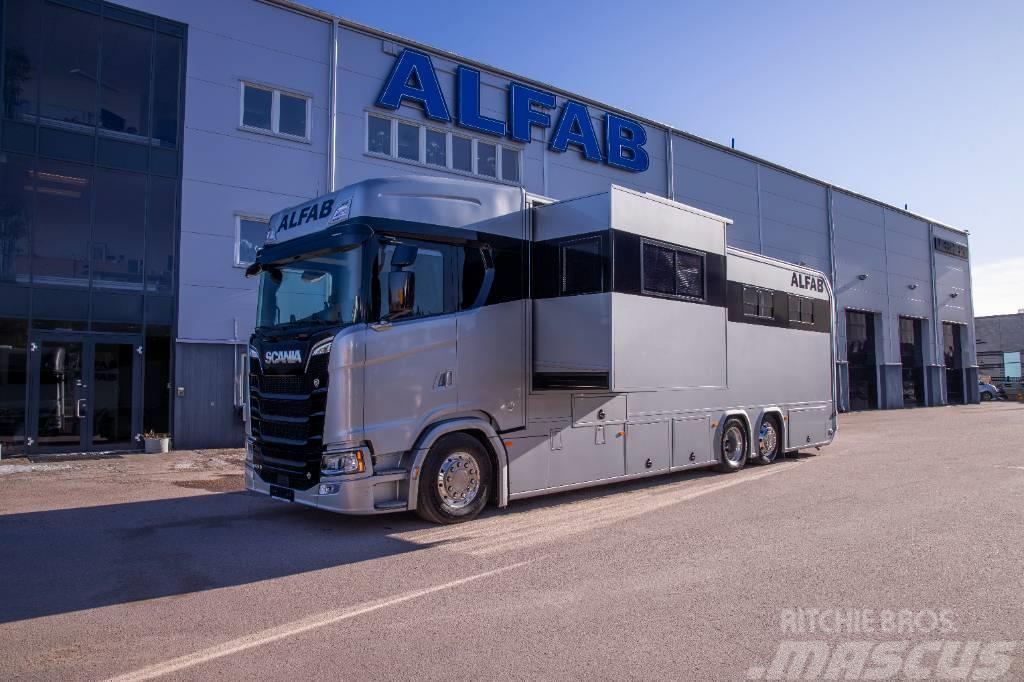 Scania V8 Hästlastbil med uppskjut och utskjut ALFAB Limi Lastbiler til dyretransport