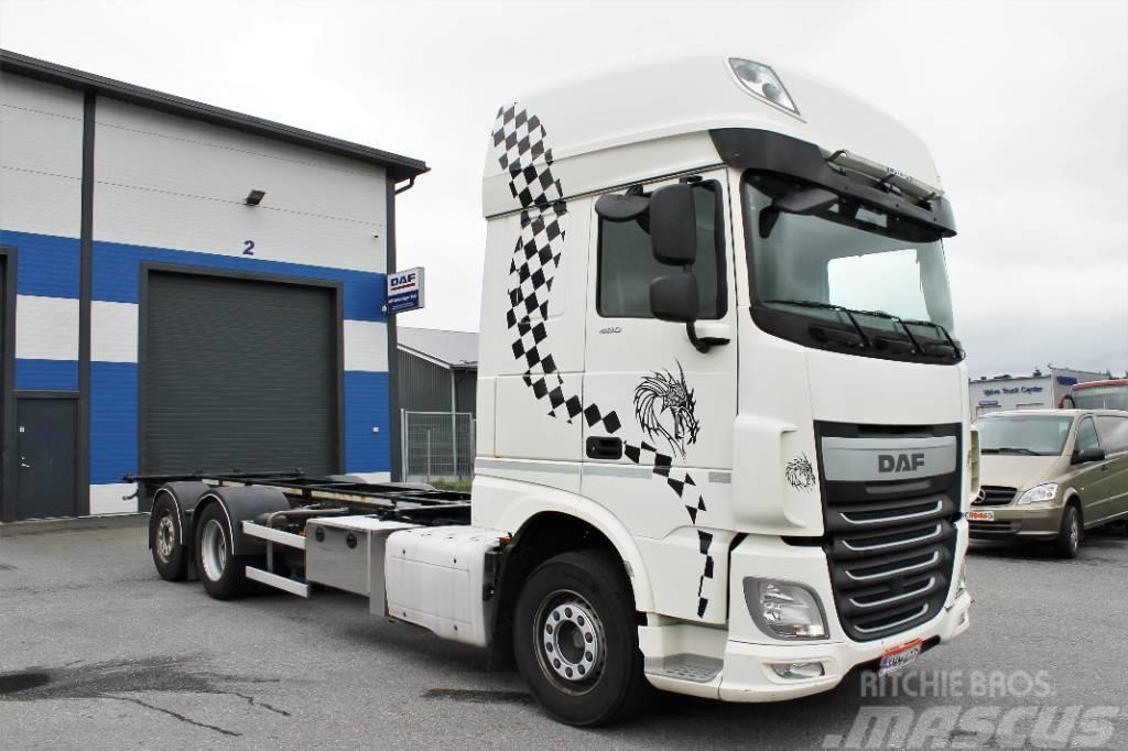 DAF XF 460 FAR Lastbiler med containerramme / veksellad