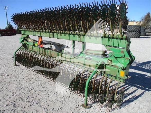 John Deere 400 Andre jordbearbejdningsmaskiner og andet tilbehør