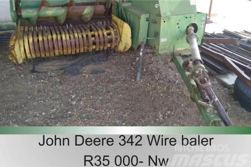 John Deere 342 - Wire Andre lastbiler