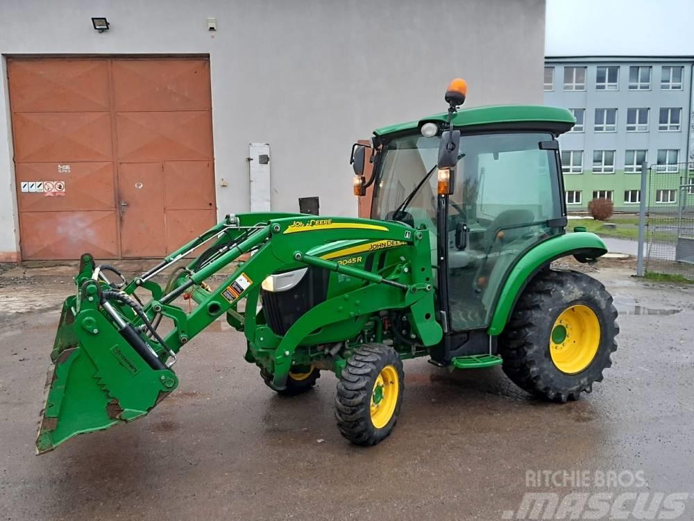 John Deere 3045 R Kompakte traktorer
