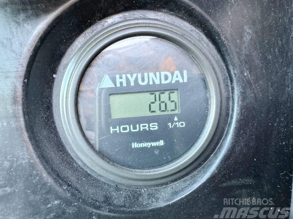 Hyundai R215 Excellent Condition / Low Hours Gravemaskiner på larvebånd