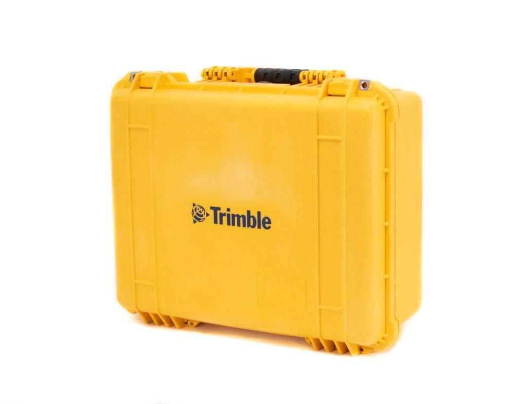 Trimble Dual SPS985 900 MHz GPS Base/Rover Receiver Kit Andet tilbehør