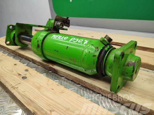 Merlo P30.7  Axle levelling actuator Booms og dippers