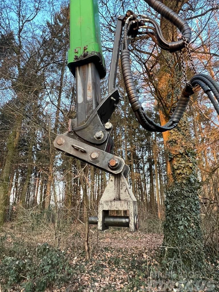 Sennebogen 718 M Gravemaskiner til skovbrug