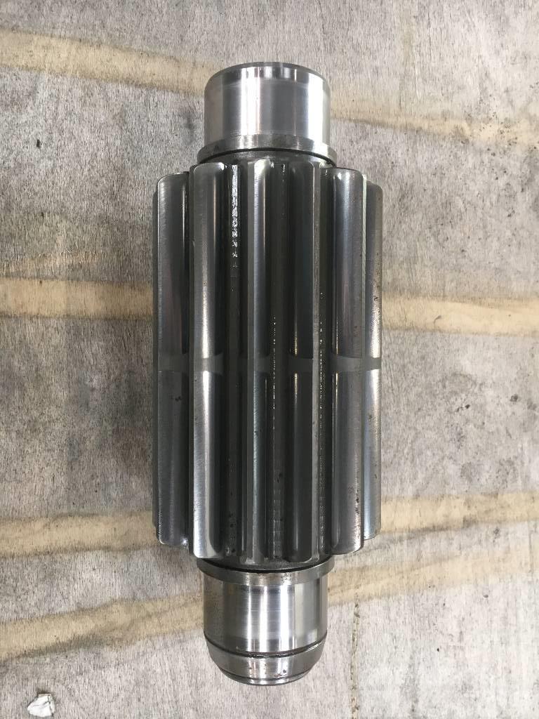 Timberjack / John Deere 1710 / 1710B / 1710D / 1470D shaft F0 Gear