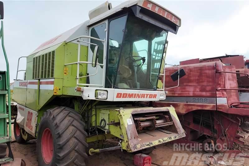 CLAAS Dominator 98SL Now stripping for spares. Andre lastbiler