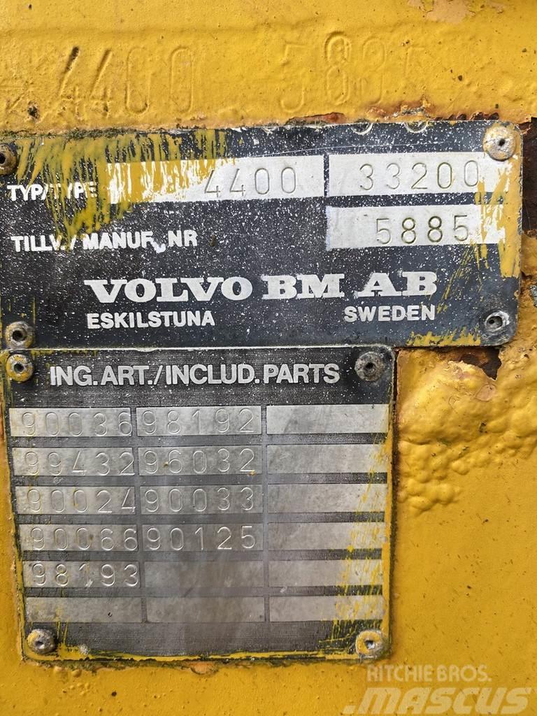Volvo BM 4400 Læssemaskiner på hjul