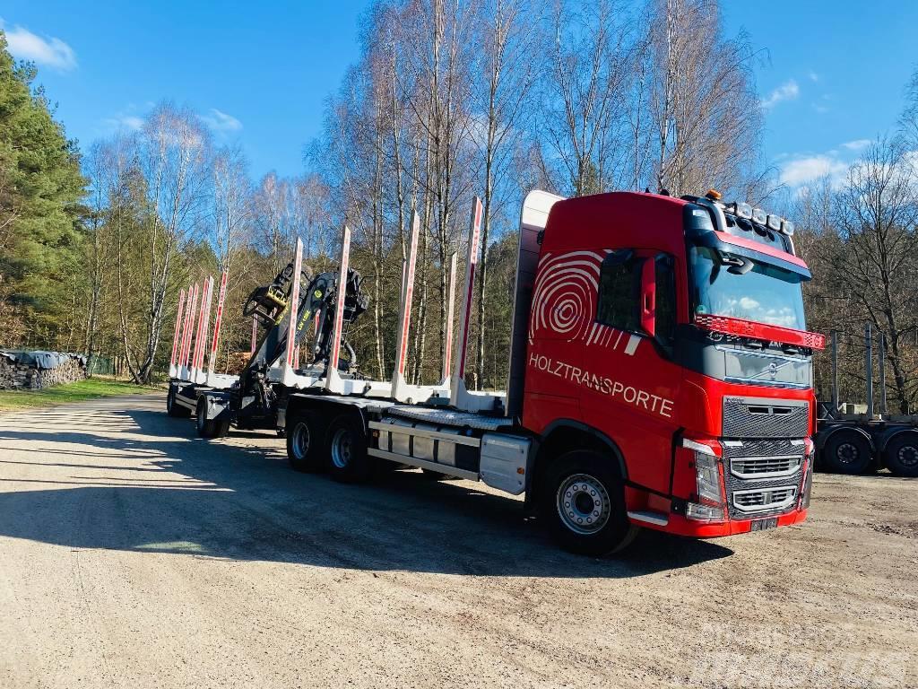 Volvo FH 13 540 6X4 z dźwigiem do przewozu drewna Tømmertransport