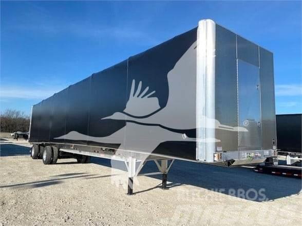 Fontaine 53 x 102 Revolution all aluminum flatbeds CA legal Semi-trailer med Gardinsider