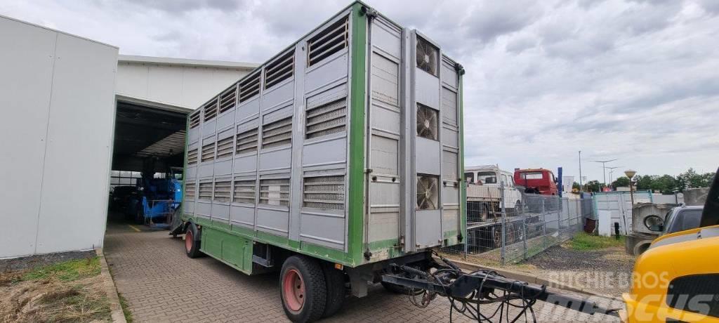  Przyczepa 2 osiowa do transportu zwierząt Anhænger til dyretransport