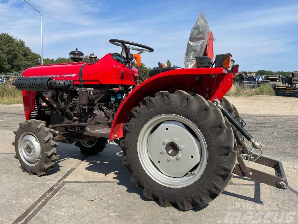 Massey Ferguson 5118 - 11hp - New / Unused Traktorer
