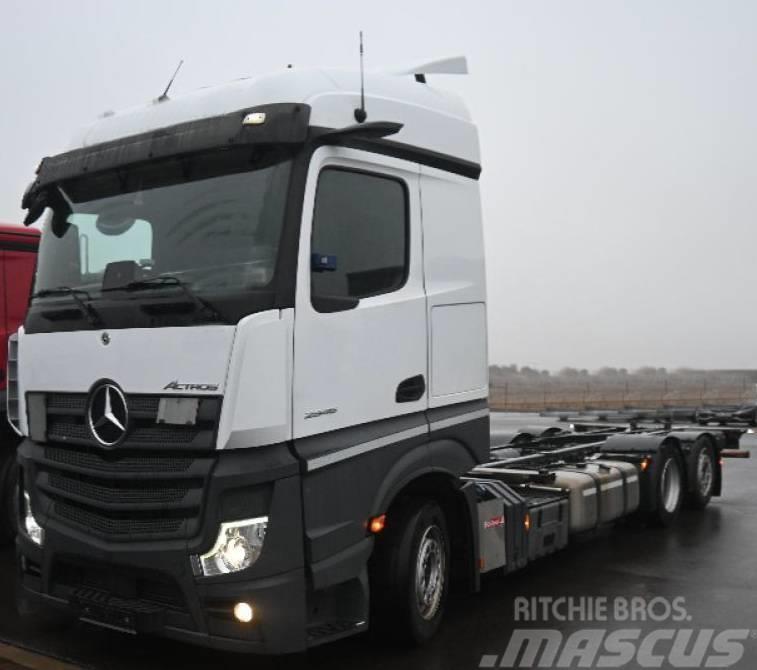 Mercedes-Benz Actros 2545 LnR MP5 E6 / 2021/ Low Deck / Mega / Lastbiler med containerramme / veksellad