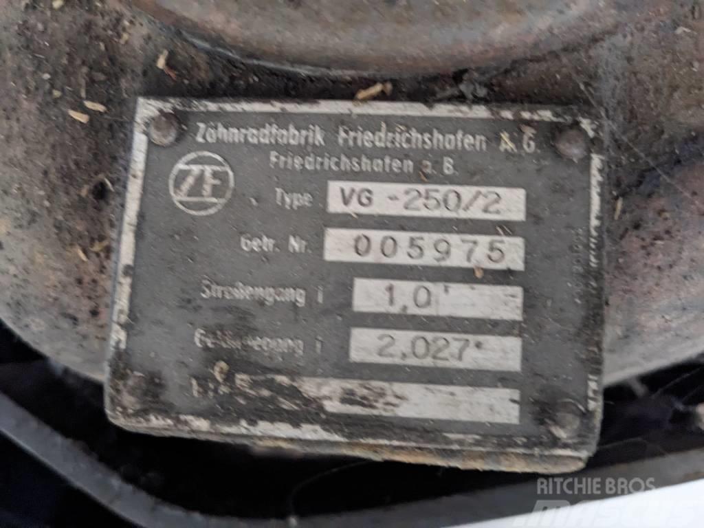 ZF Verteilergetriebe VG-250/2 Gearkasser