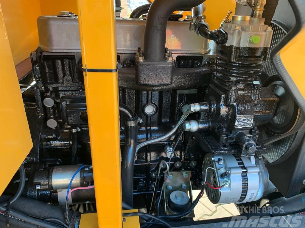 Sherpa PF 45-30 3T 4x4 terep targonca Diesel gaffeltrucks