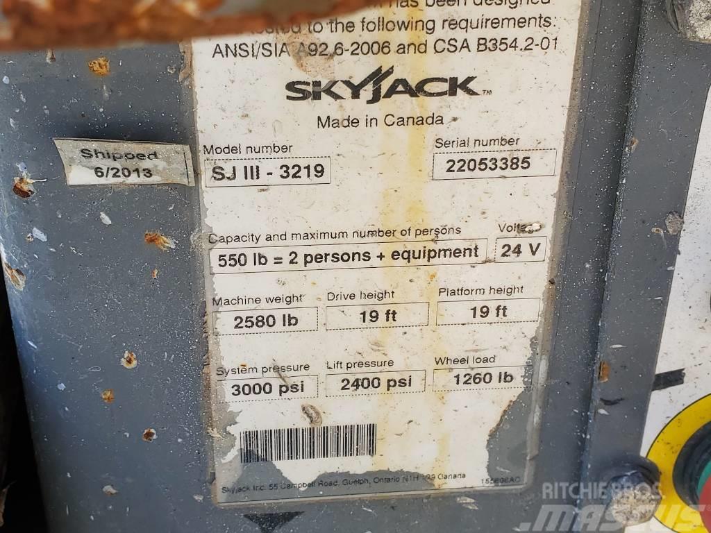 SkyJack SJIII-3219 Saxlifte