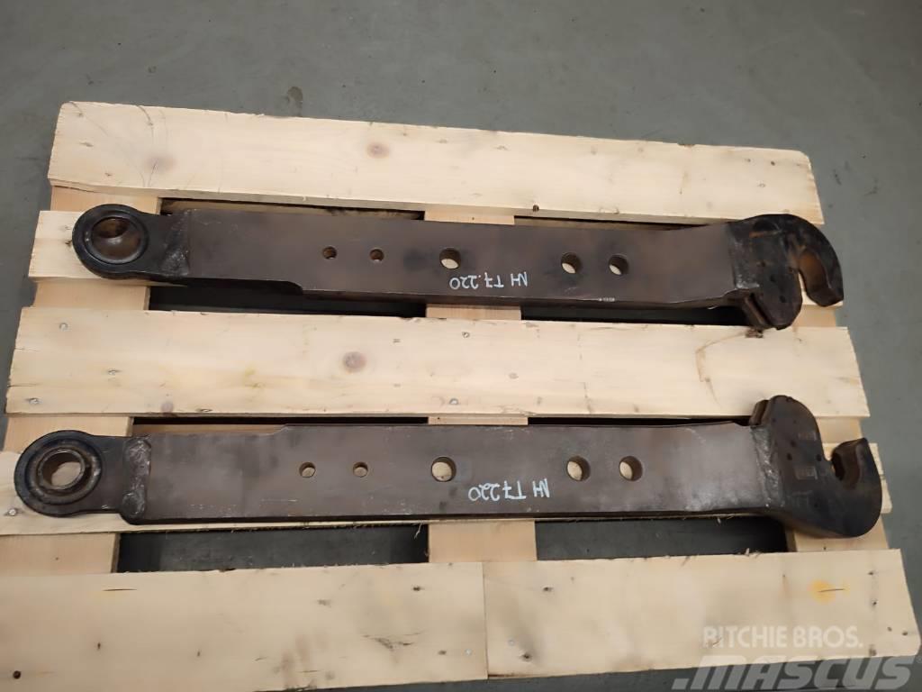 New Holland T7.220 rear linkage lower arm Booms og dippers