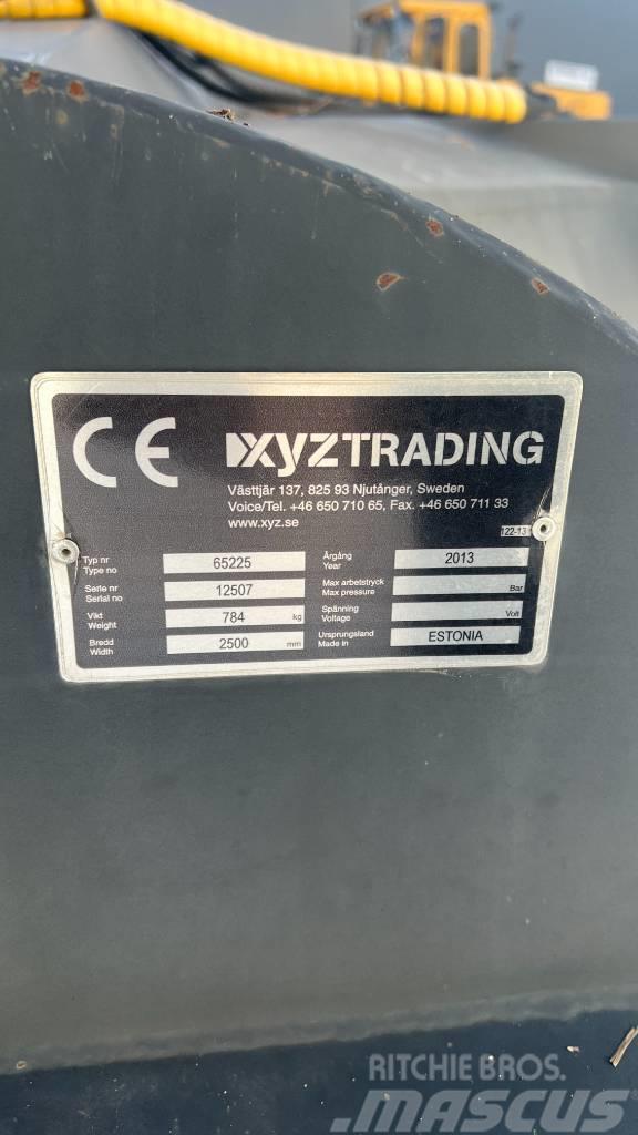 XYZ Premium 2500 Snöslunga Sneslynger