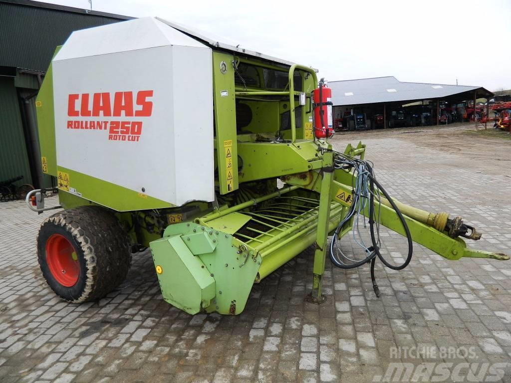 CLAAS Rollant 250 Roto Cut Rundballe-pressere