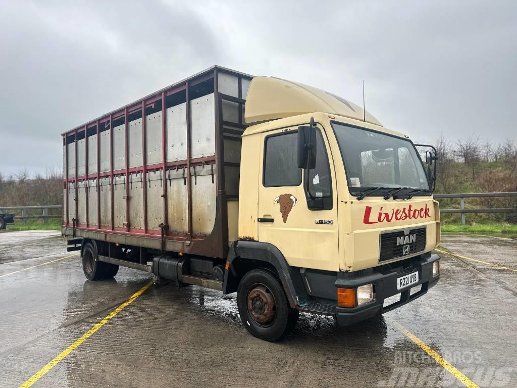 MAN 8.163 LC W/19FT CATTLE BOX Lastbiler til dyretransport