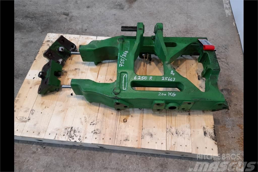John Deere 6250R Front axle support Chassis og suspension