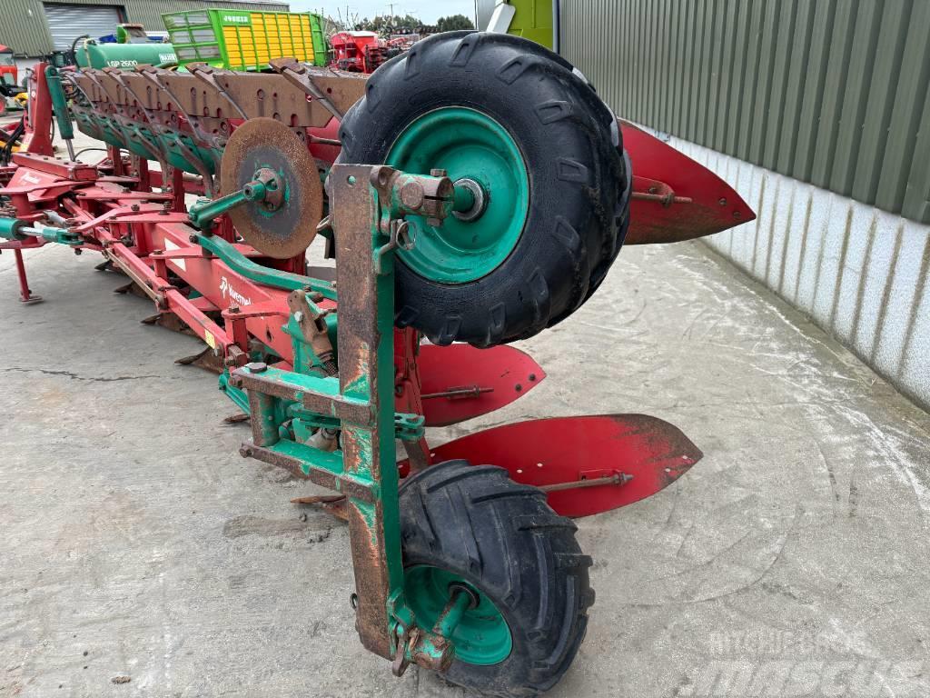 Kverneland LO85 6 Furrow On Land In Furrow Reversible Plough Vendeplove