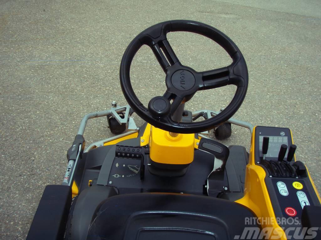 Stiga Park 740 IOX med C110 pro quick flip Traktorklippere