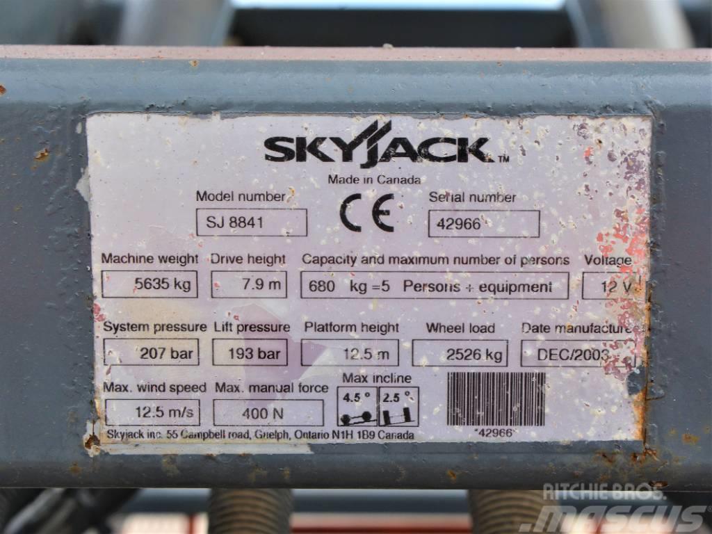 SkyJack SJ 8841 RT Saxlifte