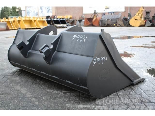  Ditch Cleaning Bucket NGE 2 33 220 Skovle