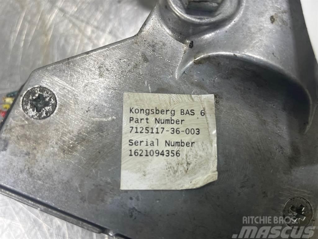 New Holland W110C-Case 7125117-Kongsberg BAS 6-Gas pedal Kabiner og interiør