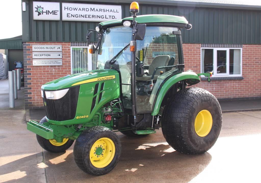 John Deere 4049 R Kompakte traktorer