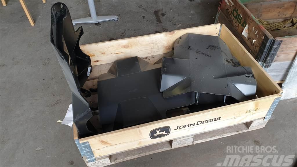 Timberjack / John Deere F005690 Bukskydd Chassis og suspension