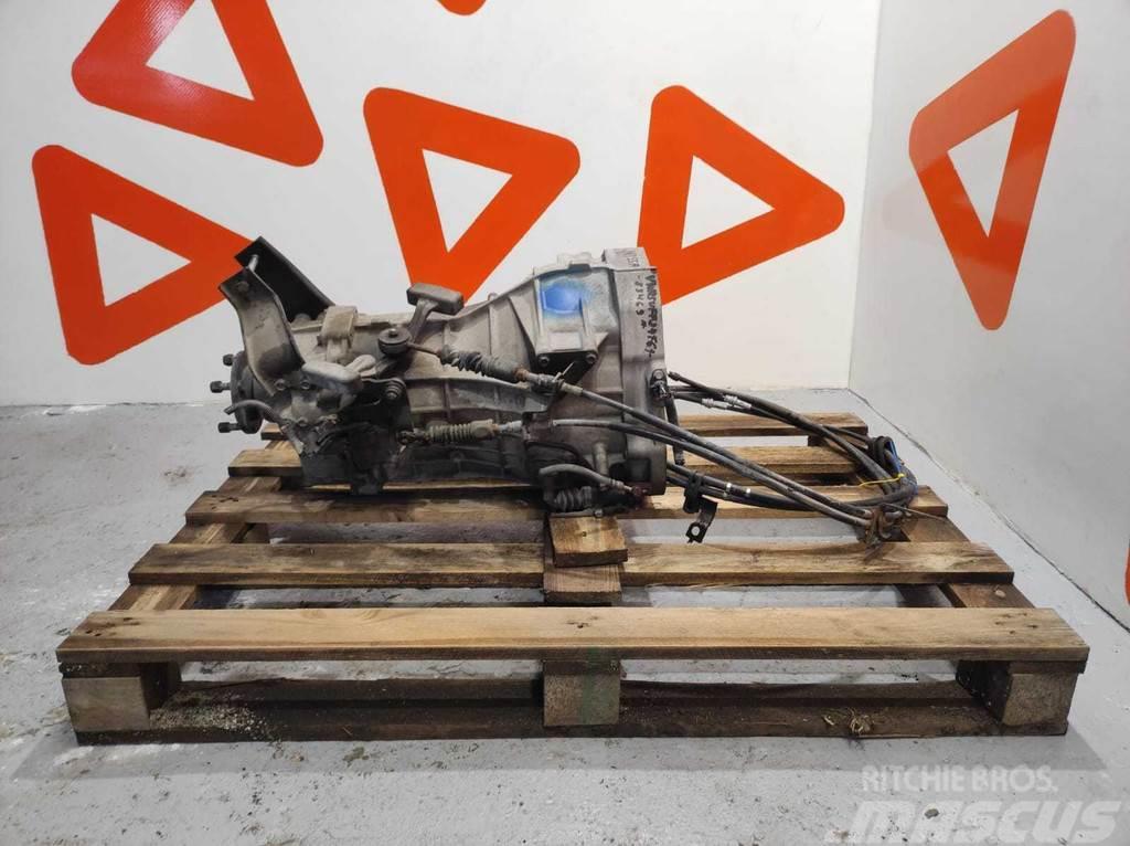 Nissan NT 400 Cabstar Gearbox 32010-LC62A / LOW MILEAGE Gearkasser