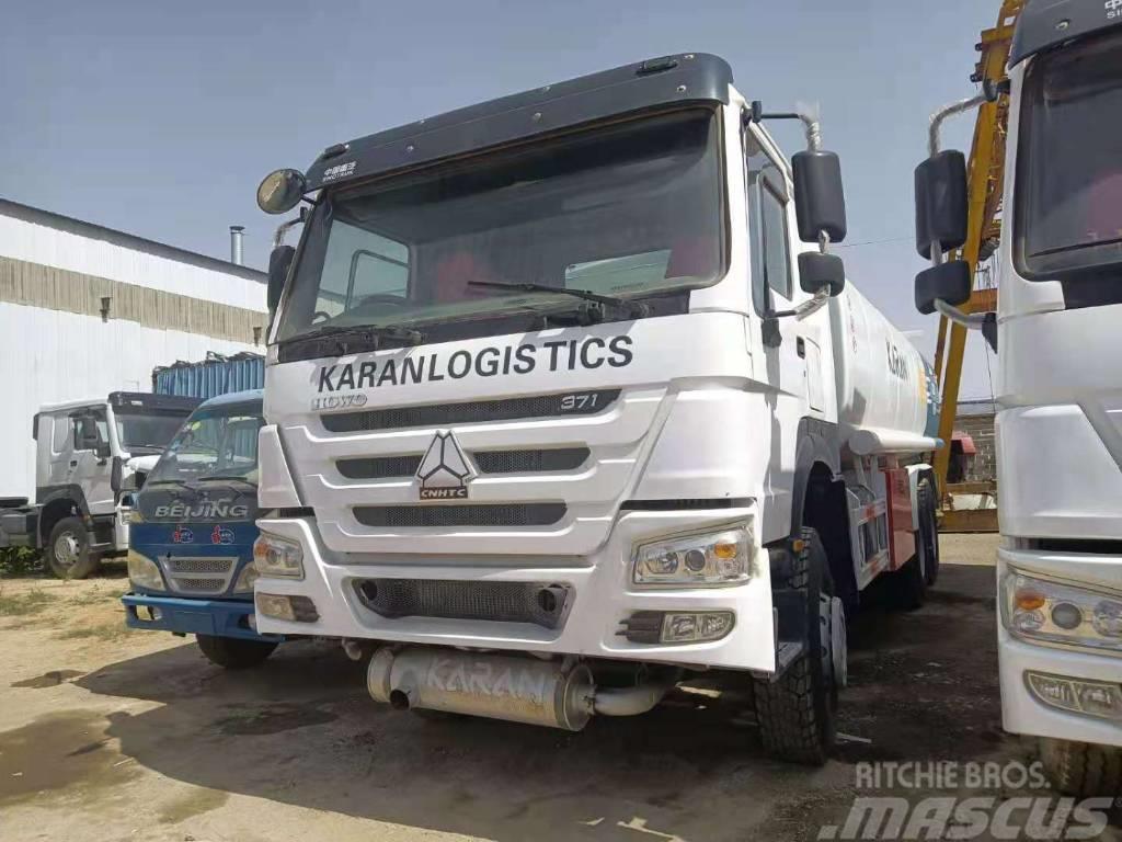 Howo 6*4 371 24m³ Fuel Tank Truck Andet - entreprenør