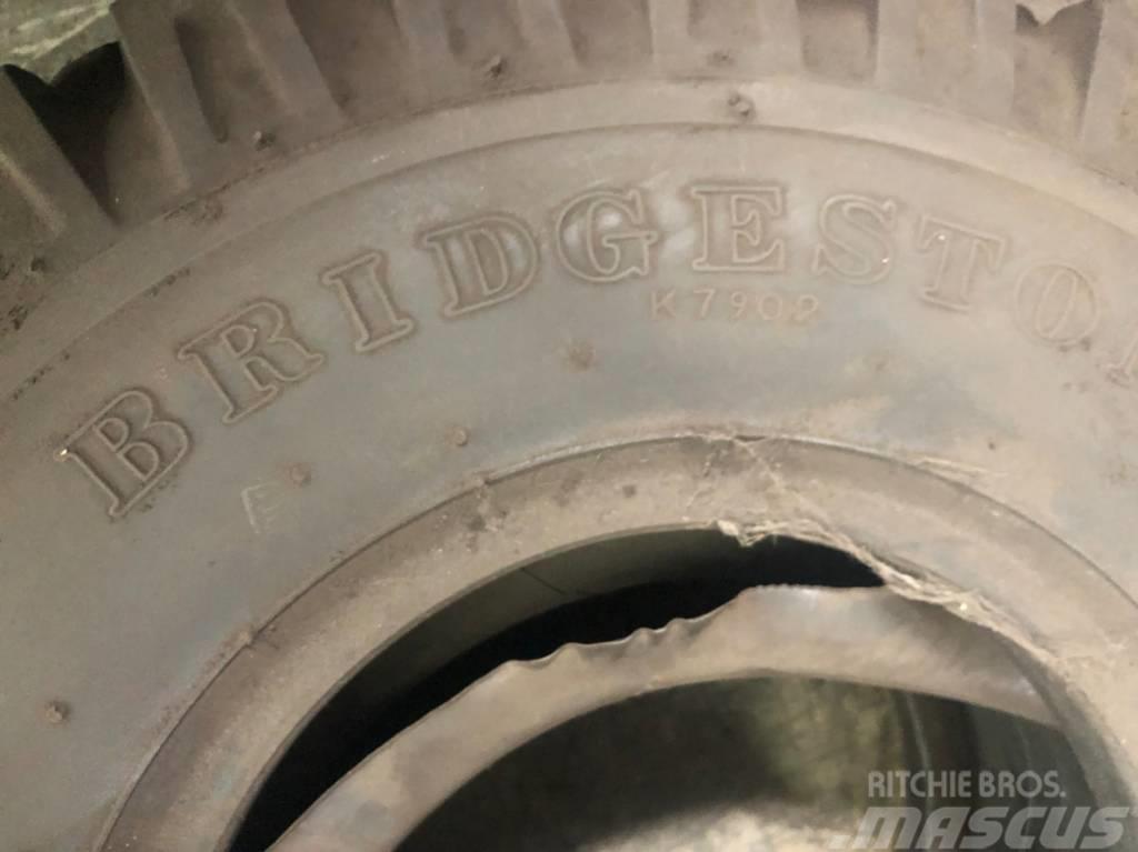 Bridgestone 21x8-9 Dæk, hjul og fælge