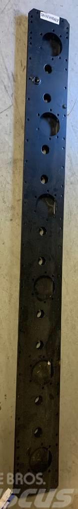Junkkari LN245 cutter bar (sump & lid) D2421030100 Bånd, kæder og understel