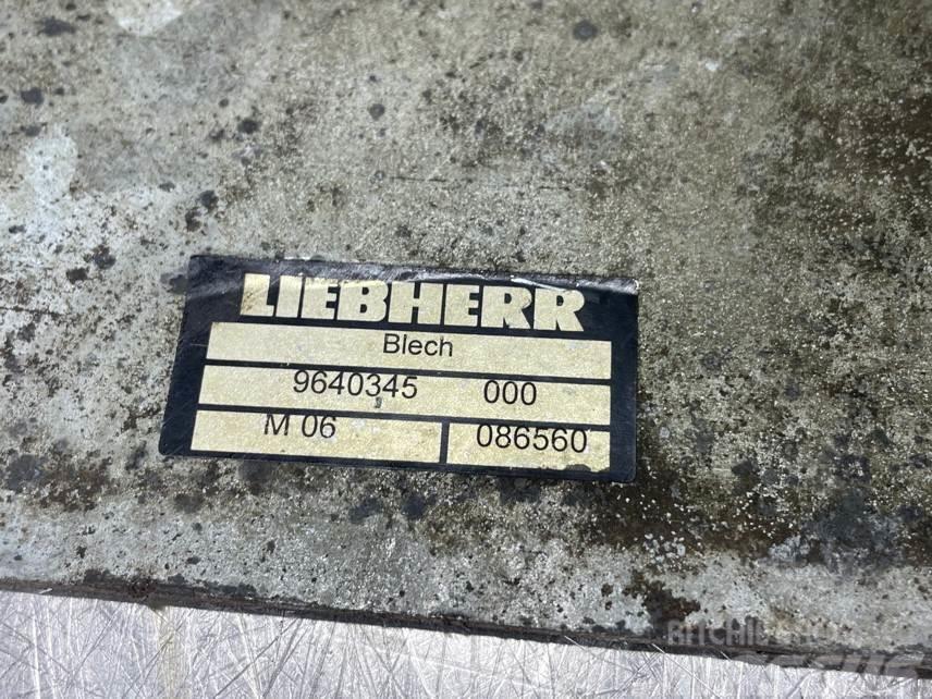 Liebherr A934C-9640345-Cover/Blech Chassis og suspension