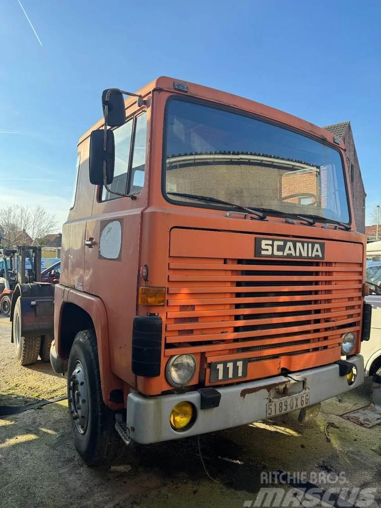 Scania LB111 **RESTAURATION OBJECT** Trækkere